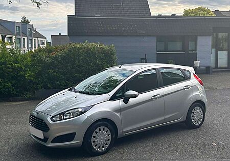 Ford Fiesta 1.6 TDCi Start-Stop 5-Türen SEHR SAUBER