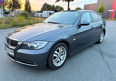 BMW 325i 325 3er Automatik / Grau Metallic