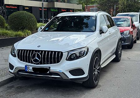 Mercedes-Benz GLC 220 d 4Matic 9G-TRONIC AMG Line