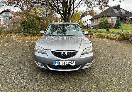 Mazda 3 Neu TÜV bis Nov. 27 2006 1,6 105ps