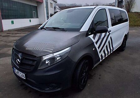 Mercedes-Benz Vito TOURER 116. 8 Sitze