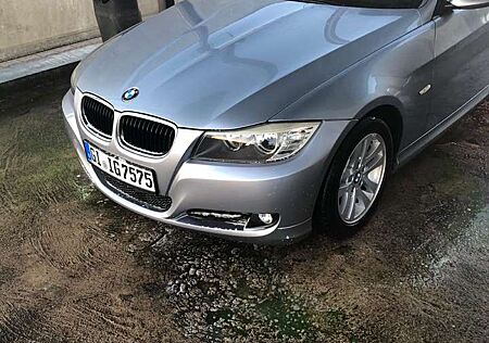 BMW 523 318i