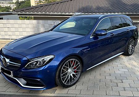 Mercedes-Benz C 63 AMG Mercedes C 63 S AMG T-Modell