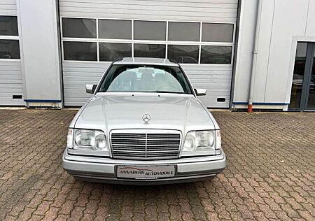 Mercedes-Benz E 320 W124 T-MODEL ORIGINAL/UNFALLFREI/KEIN ROST