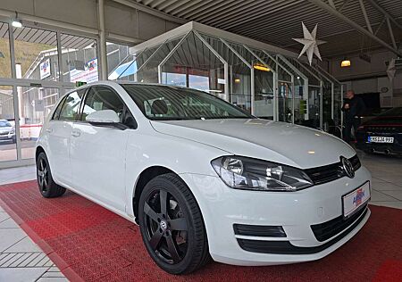 VW Golf Volkswagen VII Lim. Comfortline KLIMA+8 FACH BEREIFT
