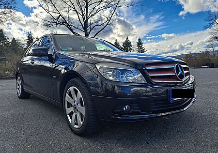 Mercedes-Benz C 180 CGI Automatik BlueEFFICIENCY