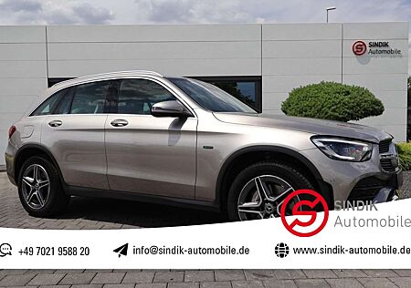 Mercedes-Benz GLC 300 de 4M AMG-KeylessGo-Distronic-Kamera