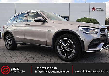 Mercedes-Benz GLC 300 de 4M AMG-KeylessGo-Distronic-Kamera