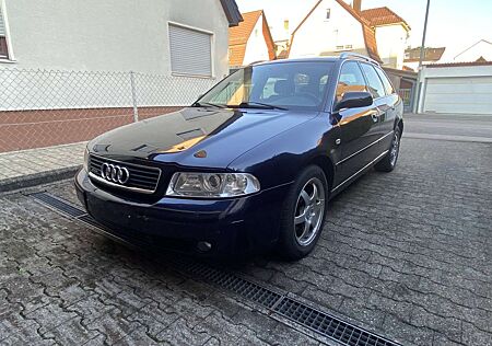 Audi A4 B5 Avant 2.8 V6 Quattro Ambition TÜV 04/2