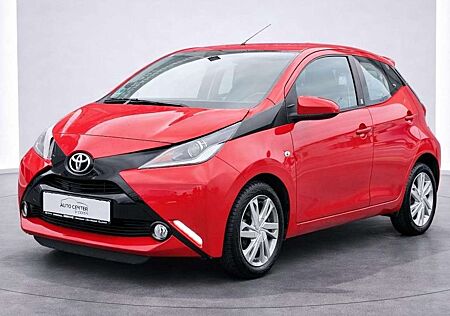 Toyota Aygo x-play Team DTeam D KLIMA SERVO ALU KAMERA