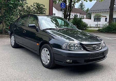 Toyota Avensis Avensis 2.0 linea sol