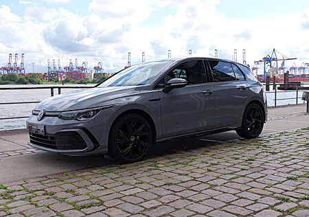 VW Golf Volkswagen VIII R-Line eTSI