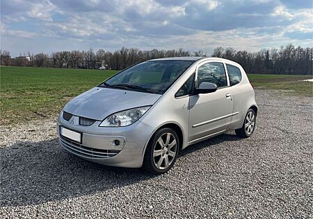 Mitsubishi Colt Z30