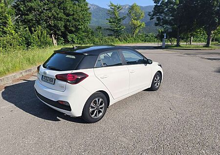 Hyundai i20 blue 1.2 Style