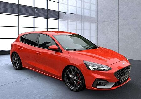 Ford Focus ST mit Styling-Paket Navi Tempomat LED Kamer