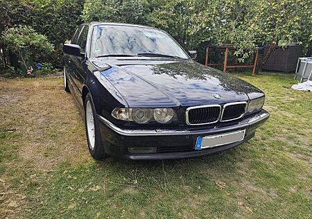 BMW 740i 740 Xenon Leder Navi TÜV NEU Scheckheft