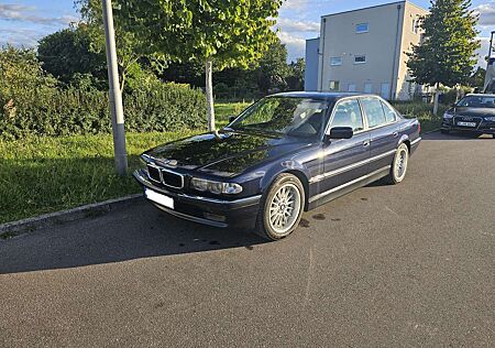 BMW 740i 740 Xenon Leder Navi TÜV NEU Scheckheft