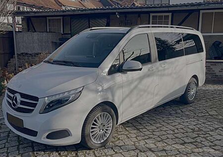 Mercedes-Benz V 250 V-Klasse Diesel BlueTEC lang 7G-TRONIC Edition 1