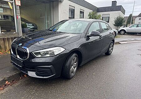BMW 118 d Advantage Connected