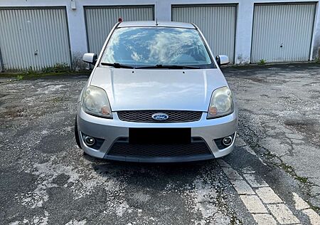 Ford Fiesta 1.4 Ghia