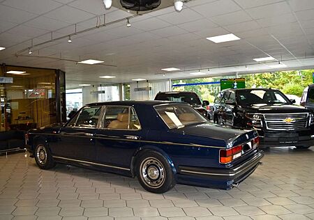 Rolls-Royce Silver Spirit