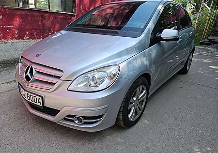 Mercedes-Benz B 180 B180 CDI TÜV NEU 6-GANG Klima Servo Grüne Pl