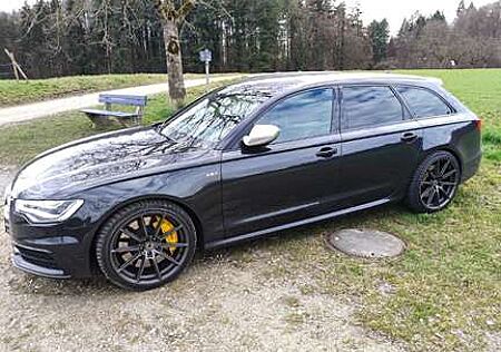 Audi S6 Avant