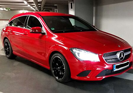 Mercedes-Benz CLA 200 CLA Shooting Brake 200 7G-DCT Urban