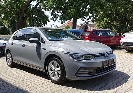 VW Golf Volkswagen VIII TDi,Life,First Edition,LED,Navi,ACC
