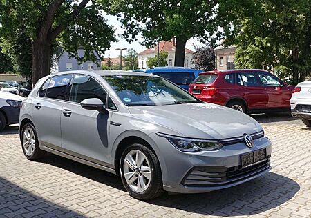 VW Golf Volkswagen VIII TDi,Life,First Edition,LED,Navi,ACC