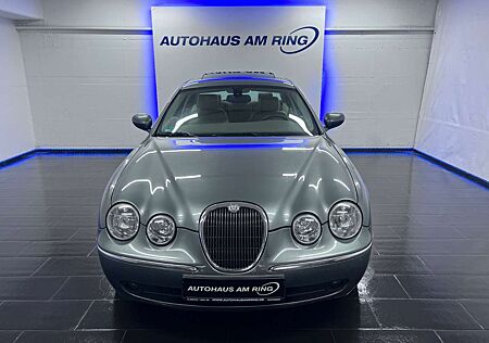 Jaguar S-Type 2.5 V6 Executive NAV SHD PDC MEMORY TEMPO