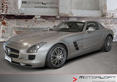 Mercedes-Benz SLS 6.3 AMG Coupé, Carbon, Historie mit 16 Service