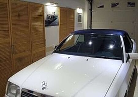 Mercedes-Benz E 220 ,1HD,H Gutachten NEU, Automatik,Leder blau