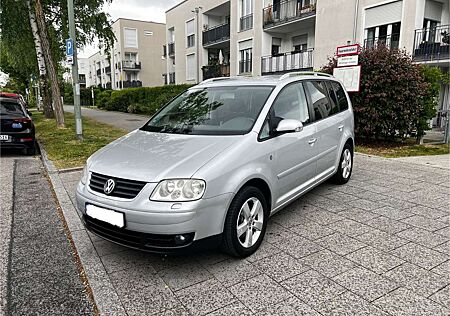 VW Touran Volkswagen Highline 2.0|150 PS|Top Zustand|HU Neu