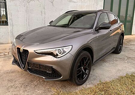Alfa Romeo Stelvio 2.0 Turbo 16V AT8-Q4 Sport Panorama AHK