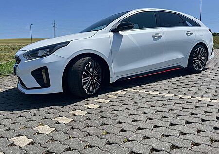 Kia Pro_ceed ProCeed / pro_cee'd ProCeed 1.6 GT !noch 2 Jahre Garantie vorhanden!