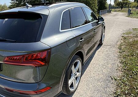 Audi SQ5 3.0 TFSI quattro Luft Sthz HUD Pano Kamera B&O