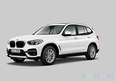 BMW X3 xD30e Panorama Kamera DAB HiFi WLAN Stop&Go