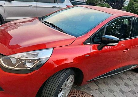 Renault Clio 1.2 16V 75 5RSN