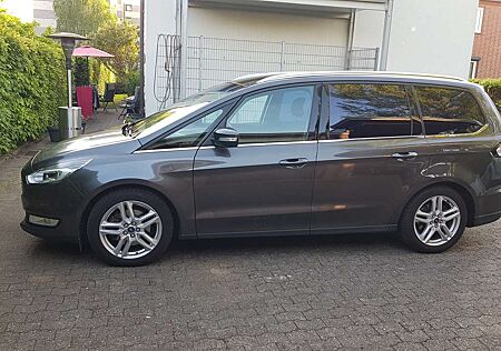 Ford Galaxy Titanium
