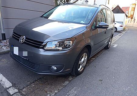 VW Touran Volkswagen 1.6 TDI DPF Trendline