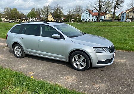 Skoda Octavia Ambition.Climatronic. PDC. DSG. Xenon LED