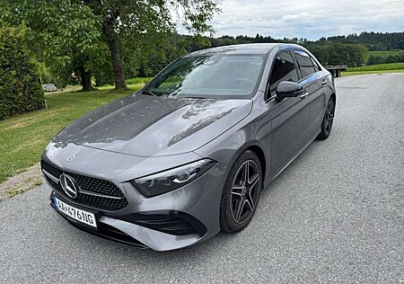 Mercedes-Benz A 180 A -Klasse Lim. d AMG-LINE