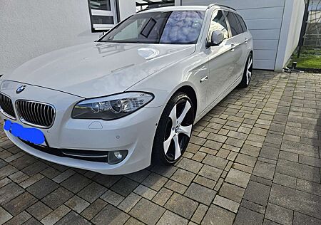 BMW 520d 520 Touring Sport-Aut. 360°Kamera+ soft-close