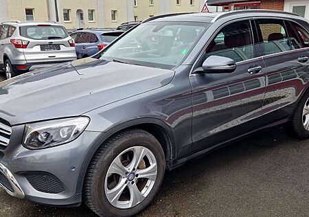 Mercedes-Benz GLC 220 d 4MaticExclusiv LED+PANORAMADACH+AHK