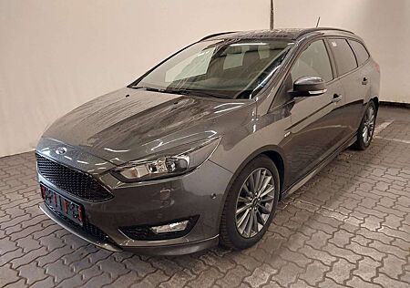 Ford Focus Turnier ST-Line *Bi-XENON*NAVI*SHZ*182 PS*