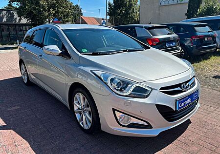 Hyundai i40 cw 5 Star Edition+TEMPOMAT+AHK+XENON+PDC
