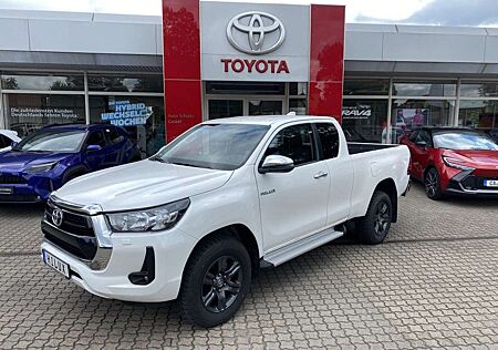 Toyota Hilux 4x4 2.4 D-4D 6-Gang Extra Cab Comfort