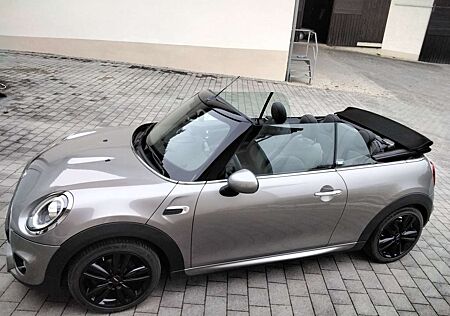 Mini Cooper Cabrio John Cooper Works Trim