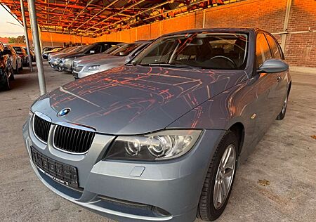 BMW 320 gebraucht kaufen BMW 320i 320 Baureihe 3 Lim. /AUT/NAVI/KETTE NEU